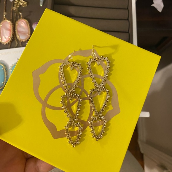 Kendra Scott Beaded Ansley Heart Statement Earrings - Picture 5 of 5